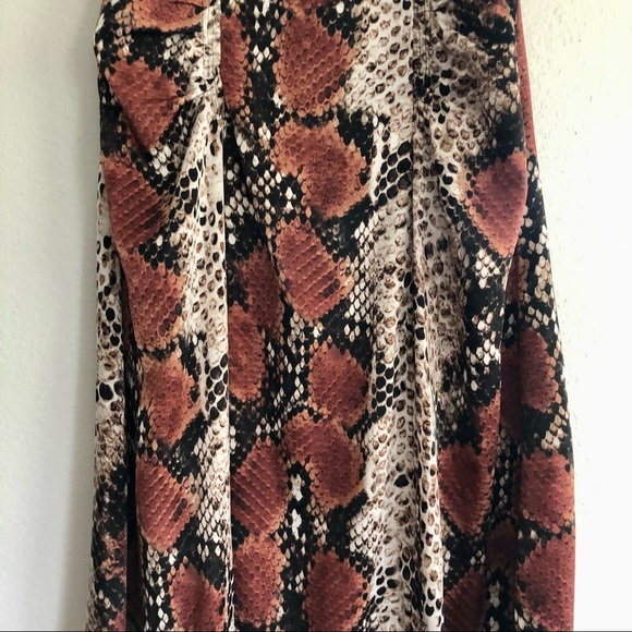 [NWT] MNG Animal Print Midi Skirt w Ruched Waist & Side Slit Size S - Picture 3 of 15